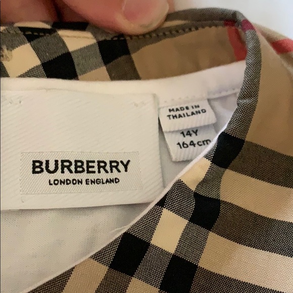 Burberry T-shirt - Picture 3 of 4